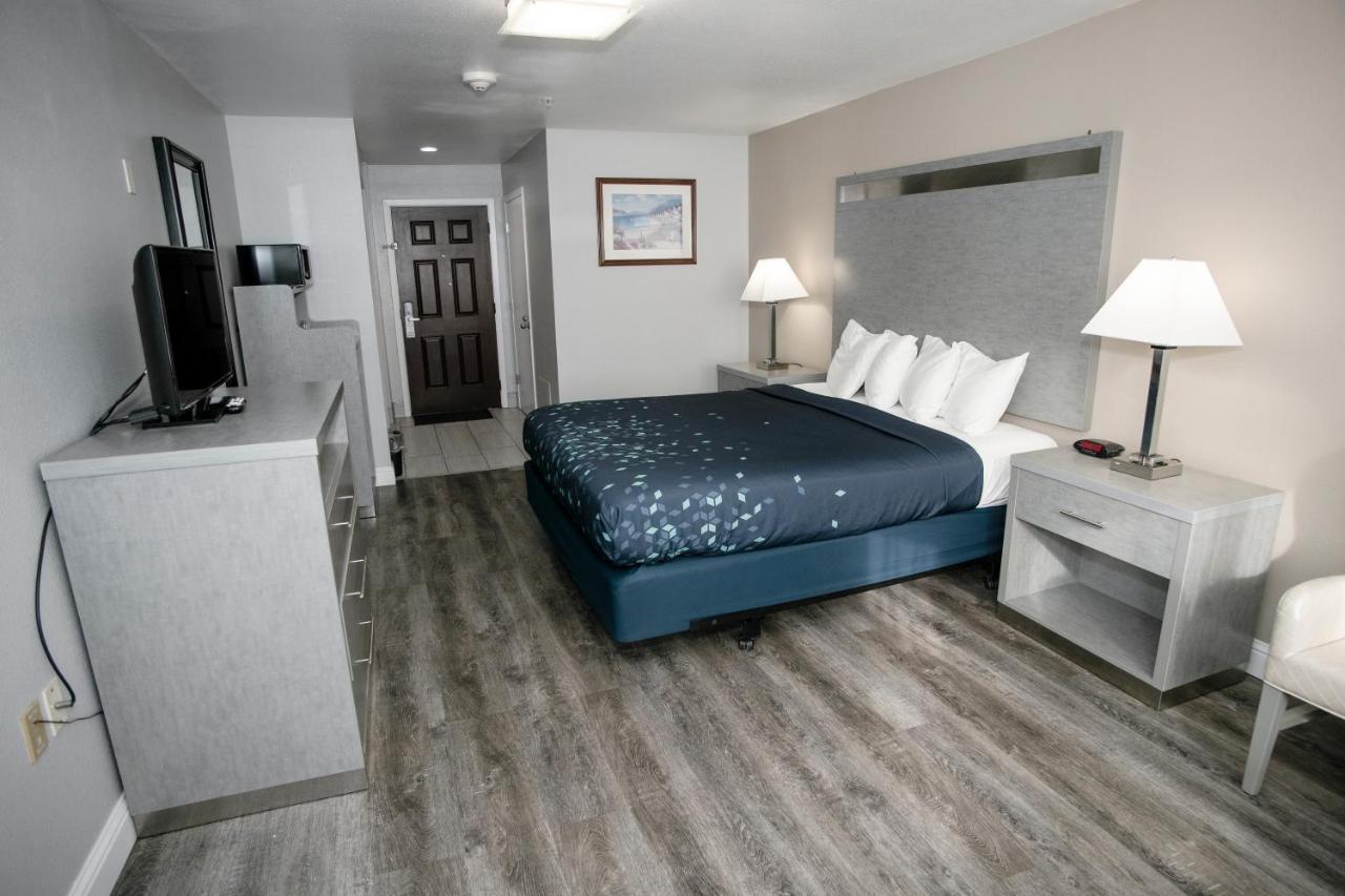 Anchor Beach Inn Crescent City Exteriör bild